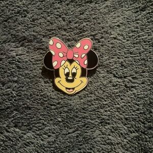 🔮3/$20 Disney Minnie Mouse Pin
